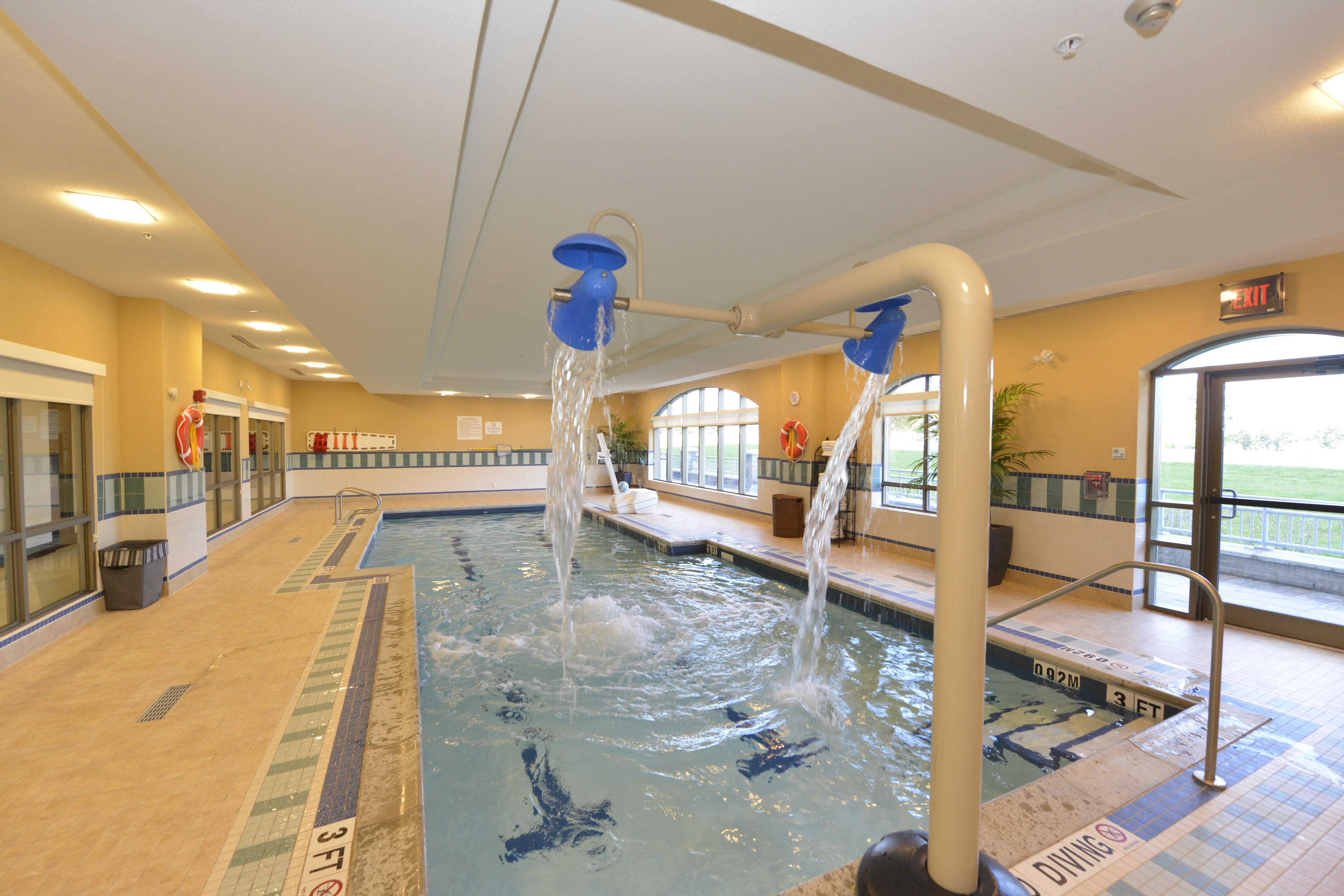 Holiday Inn Express Hotel & Suites Waterloo - St. Jacobs Area By Ihg Εξωτερικό φωτογραφία